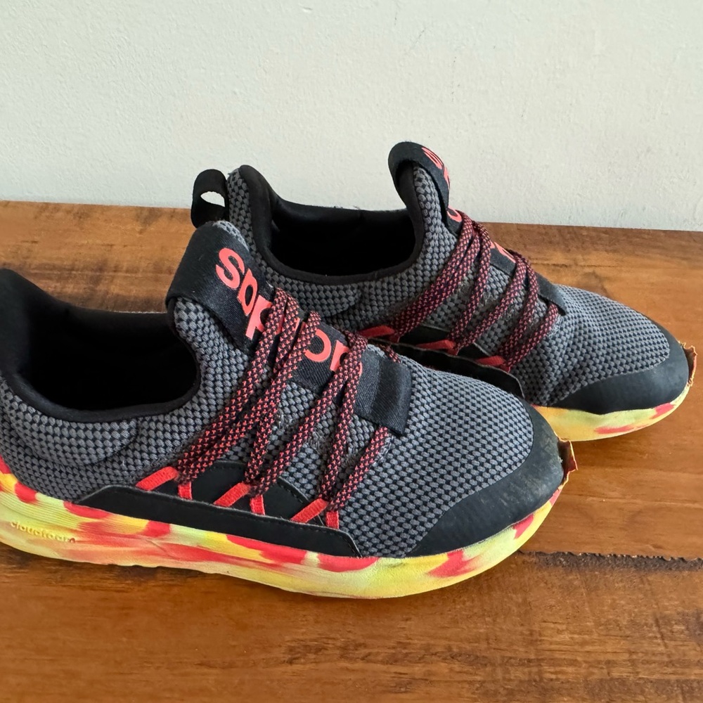 Great condition Adidas Lite Racer Adapt 5.0 Running Shoe-little kid size 1